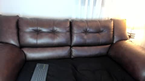Yei - Cod. Every day tomorrow and afternoon online show from May 2026 03:15:02 AM