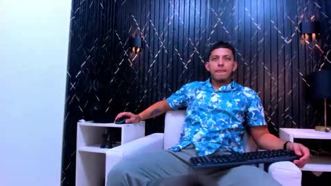 Yeison online show from November 2025 11:32:02 AM