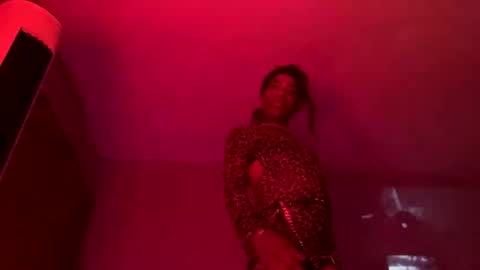 Ella Ts online show from September 2025 08:15:02 AM