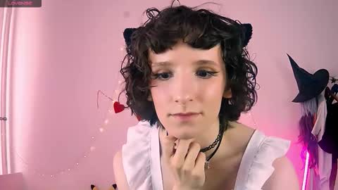 Snapshot of yellow_songbird chatting on March 2026 11:15:02 AM Liya online show from March 2026 11:15:02 AM