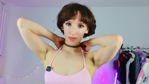 Snapshot of yellow_songbird chatting on April 2026 02:08:02 PM Liya online show from April 2026 02:08:02 PM