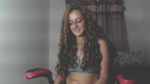 Snapshot of yemaya_28 chatting on April 2026 04:46:01 AM Yemaya 28 online show from April 2026 04:46:01 AM