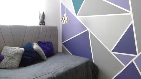 Yera  online show from November 2025 12:16:02 PM