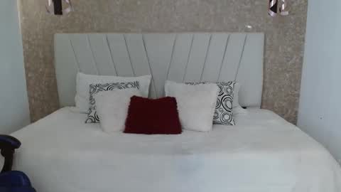 Yera  online show from December 2025 12:21:01 PM