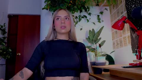 Snapshot of yeriawaddell_ chatting on November 2025 01:05:01 AM yeriawaddell online show from November 2025 01:05:01 AM