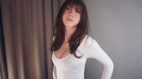 Snapshot of yerquinney chatting on April 2026 12:52:02 PM Rin online show from April 2026 12:52:02 PM