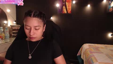 Yesi online show from October 2025 06:36:01 PM