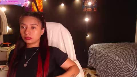 Yesi online show from October 2025 10:49:01 AM