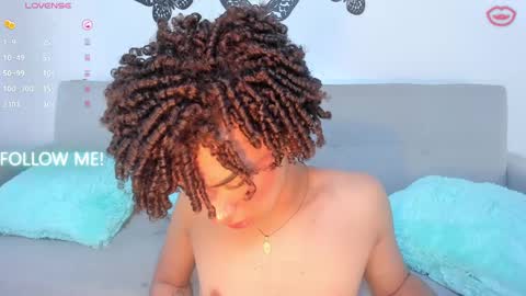 Snapshot of yess__daddyy chatting on February 2025 03:49:01 PM YAMPOOL online show from February 2025 03:49:01 PM