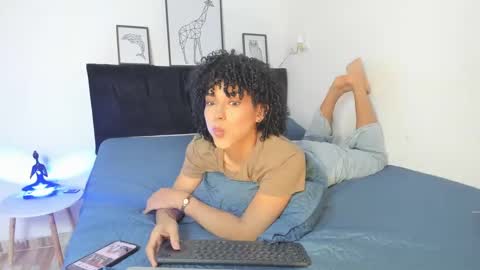 Snapshot of yess__daddyy chatting on September 2025 04:34:01 PM YAMPOOL online show from September 2025 04:34:01 PM