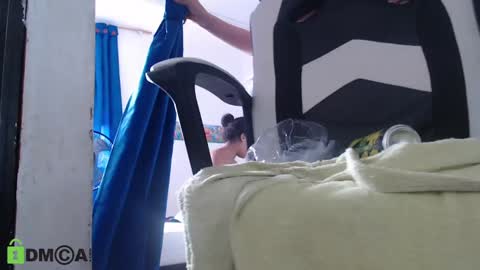 yessica and andres online show from February 2025 06:12:01 PM