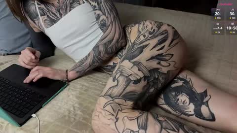 yexes online show from October 2025 03:27:01 AM