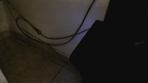 YINAROSS online show from October 2025 02:59:02 PM