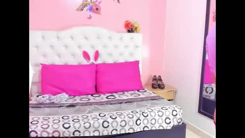 Snapshot of yineth_hot chatting on November 2025 10:15:02 PM yineth_hot online show from November 2025 10:15:02 PM