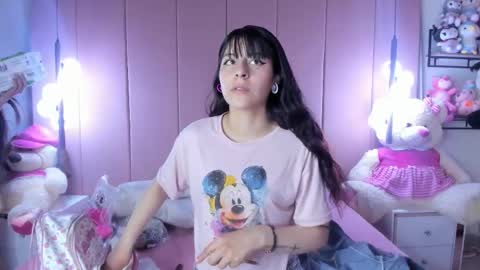 yinyang_luar online show from December 2025 07:40:02 PM