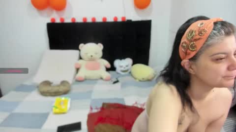 yinyyanghot online show from October 2025 10:27:01 AM