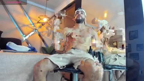 Snapshot of yiyo10_ chatting on April 2026 04:23:02 AM Yiyo online show from April 2026 04:23:02 AM