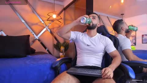 Snapshot of yiyo10_ chatting on April 2026 04:26:01 AM Yiyo online show from April 2026 04:26:01 AM