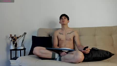 yizus_bonz online show from September 2025 10:43:01 PM