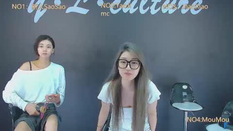 ylwh001 online show from September 2025 03:27:02 AM
