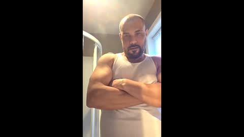 Snapshot of ynfantejovanny chatting on April 2026 12:09:02 PM ynfantejovanny online show from April 2026 12:09:02 PM