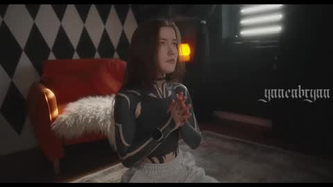 Snapshot of ynnenbrynn chatting on February 2026 06:57:02 AM ynnenbrynn online show from February 2026 06:57:02 AM