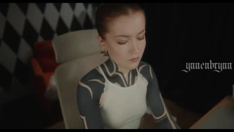 ynnenbrynn online show from April 2026 10:02:02 AM