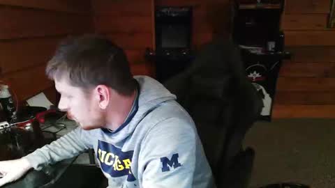 yobenko online show from December 2025 08:31:02 AM