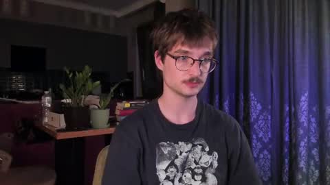 Snapshot of yoga_pizza_420 chatting on July 2026 10:45:01 PM Max online show from July 2026 10:45:01 PM