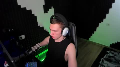 Snapshot of yoi_aji chatting on April 2026 07:48:01 PM You can ask my name in pm online show from April 2026 07:48:01 PM