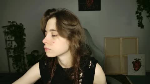 Snapshot of yoka_paradoxxx chatting on November 2025 05:07:02 AM yoka_paradoxxx online show from November 2025 05:07:02 AM