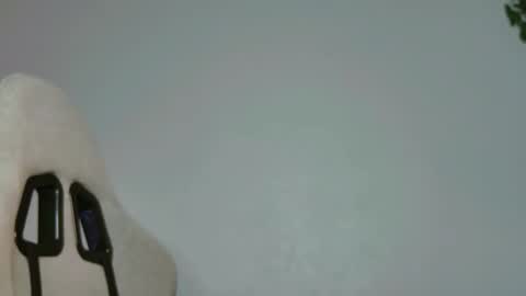 Snapshot of yoka_paradoxxx chatting on November 2025 05:17:01 AM yoka_paradoxxx online show from November 2025 05:17:01 AM