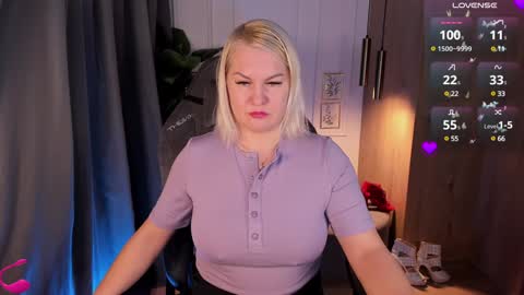 Snapshot of yolanda_kiss chatting on January 2025 08:43:02 PM Yolanda online show from January 2025 08:43:02 PM