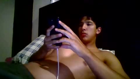 Snapshot of yongmodel00 chatting on June 2026 04:35:02 AM yongmodel00 online show from June 2026 04:35:02 AM