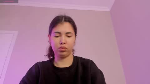yooleen online show from October 2025 03:15:02 AM