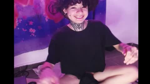 Little Mike Independent model online show from February 2026 08:51:01 PM