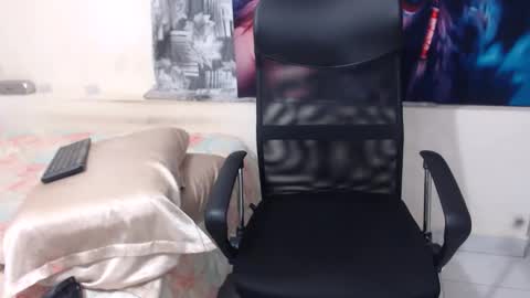 yordanocleys online show from November 2025 06:51:01 PM