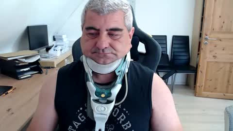 yoschi1976 online show from September 2025 11:20:02 AM