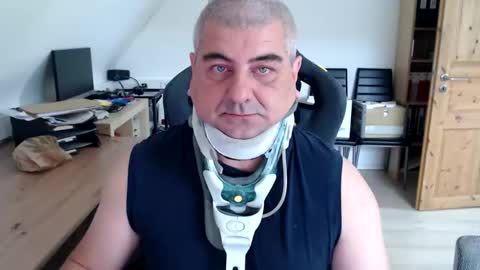 yoschi1976 online show from September 2025 09:25:02 AM