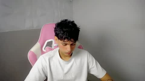 Snapshot of yosepp_cum chatting on May 2026 04:01:01 PM YOSEP online show from May 2026 04:01:01 PM