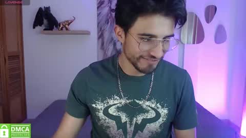 Snapshot of yoshy_man chatting on January 2025 06:01:02 AM yoshy_man online show from January 2025 06:01:02 AM