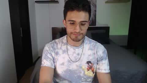 Snapshot of yoshy_man chatting on February 2025 04:23:02 AM yoshy_man online show from February 2025 04:23:02 AM