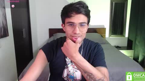 yoshy_man online show from November 2025 02:39:01 AM