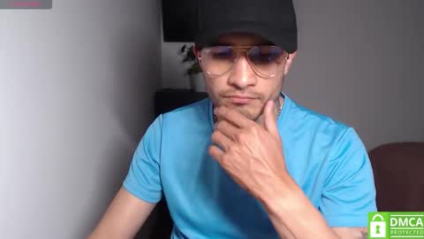 Snapshot of yoshy_man chatting on March 2026 03:33:02 AM yoshy_man online show from March 2026 03:33:02 AM