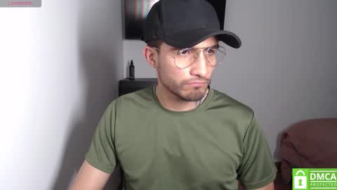 Snapshot of yoshy_man chatting on March 2026 03:20:01 AM yoshy_man online show from March 2026 03:20:01 AM