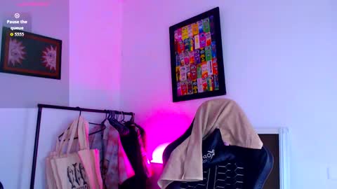 Enzo online show from January 2026 04:05:02 AM