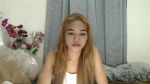 Snapshot of yosufloversweet chatting on December 2024 03:25:02 PM fin online show from December 2024 03:25:02 PM