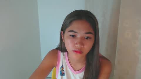 Snapshot of yosufloversweet chatting on February 2025 03:18:01 PM fin online show from February 2025 03:18:01 PM