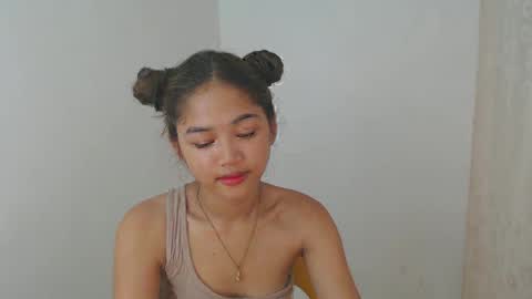 Snapshot of yosufloversweet chatting on February 2025 06:14:02 AM fin online show from February 2025 06:14:02 AM