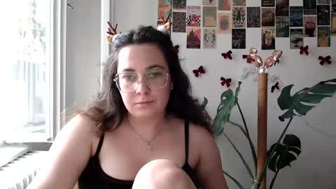 Snapshot of you_aurora chatting on July 2026 05:15:02 PM Aurora online show from July 2026 05:15:02 PM